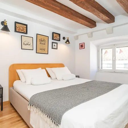 Lores * ドゥブロブニク